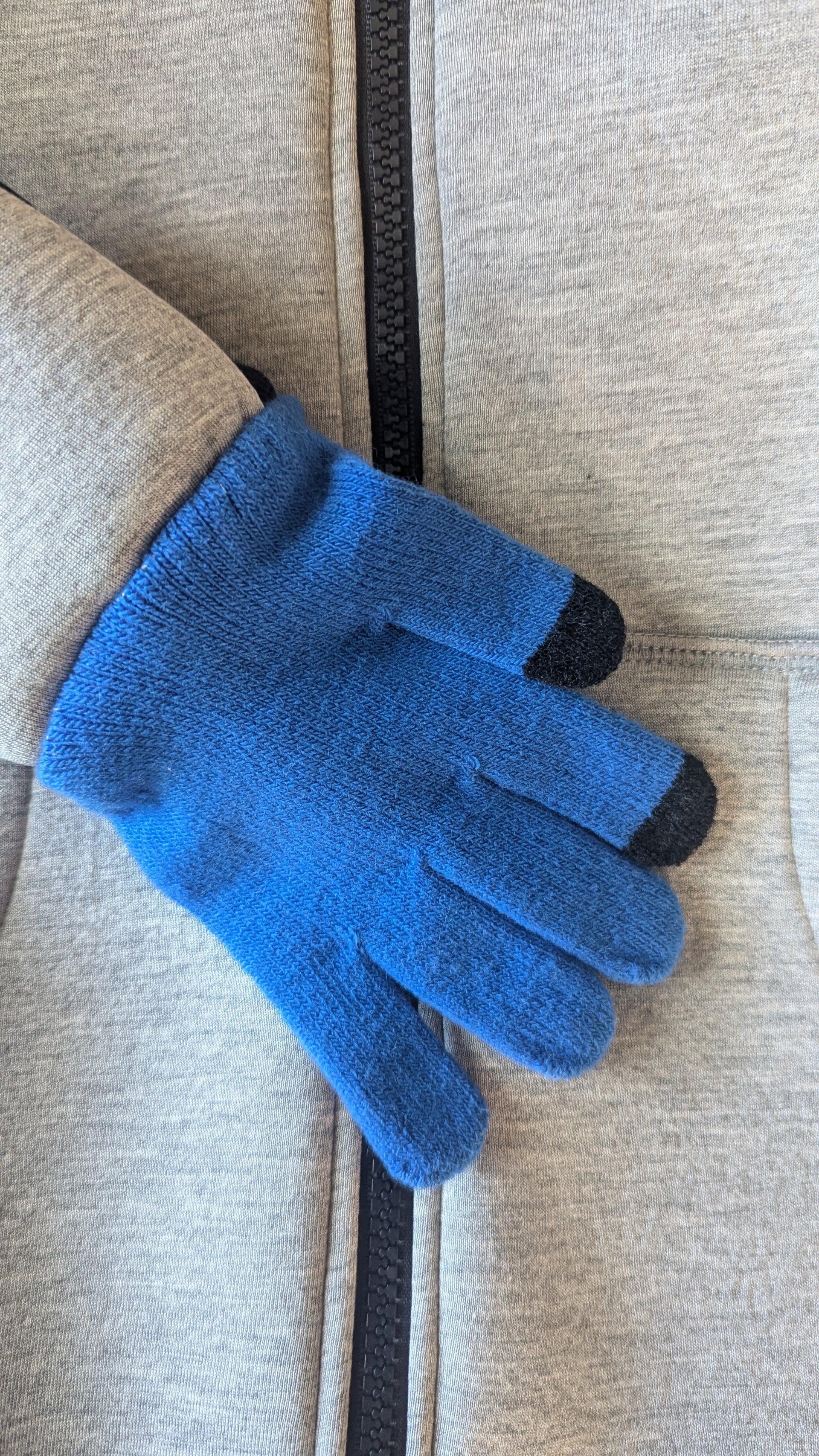 (Size 12-14) Kids Hoodie With Attached Gloves - Pick Your Gloves