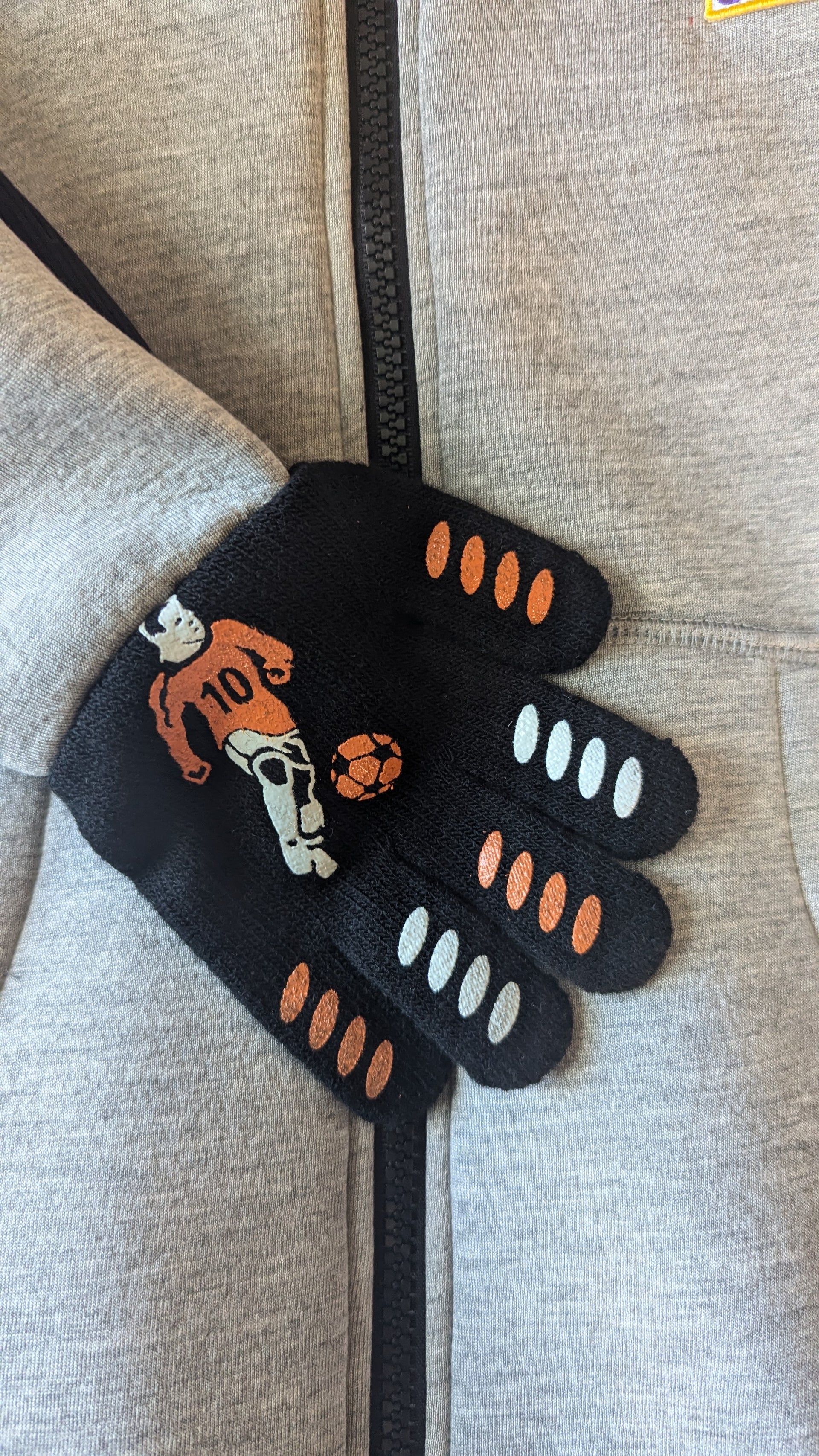 (Size 12-14) Kids Hoodie With Attached Gloves - Pick Your Gloves